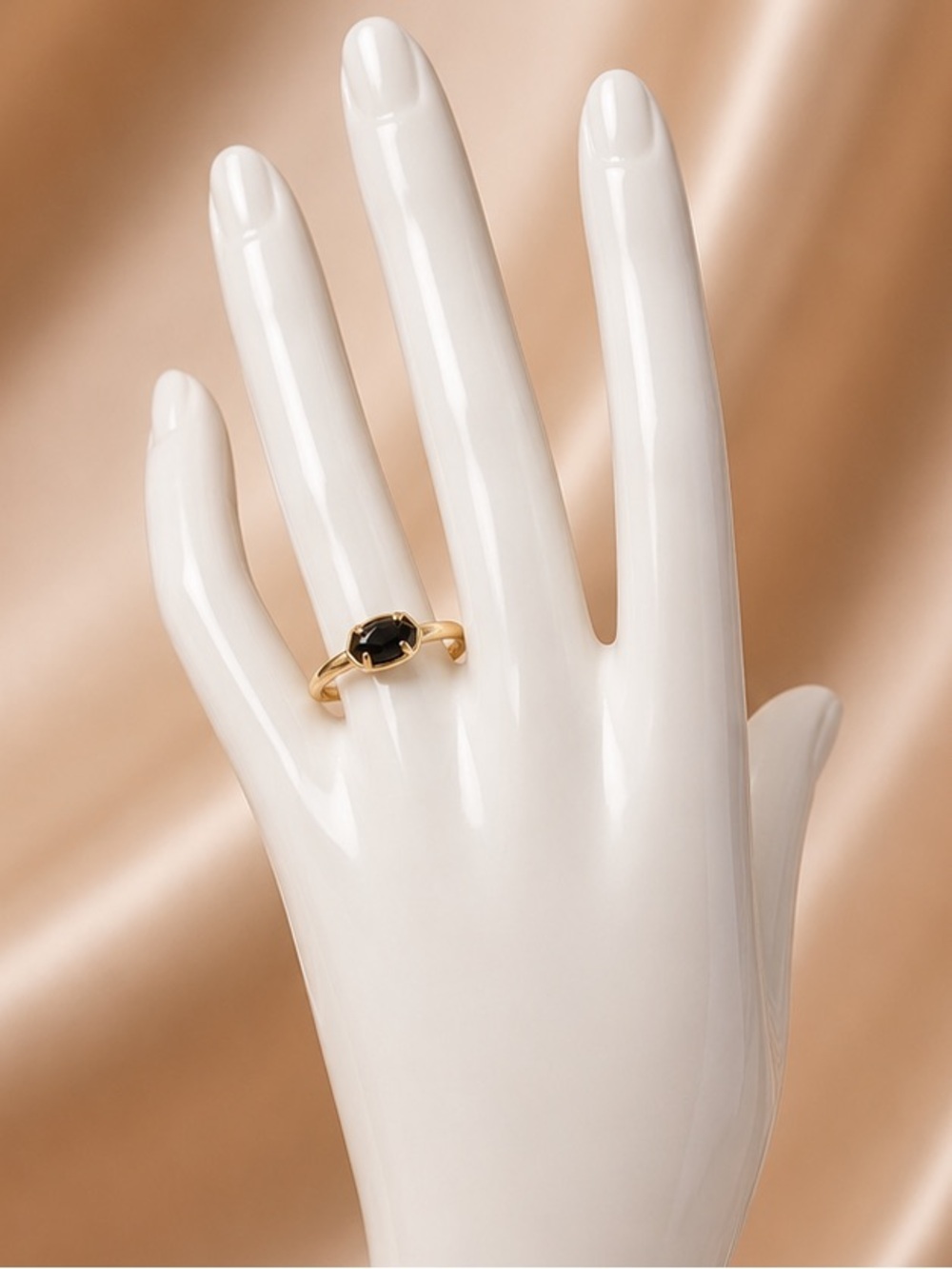 Kendra Scott Elisa black stone ring. Size 8 - Picture 2 of 5